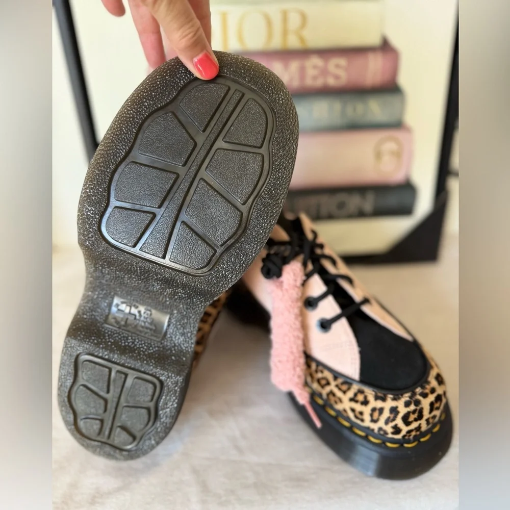 New Dr. Martens BUZZ 5-Eye Leopard & Suede Platform Shoes - Picture 11 of 16